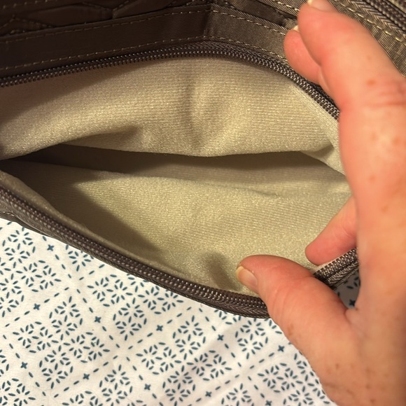 Lug Camper Travel Bag Crossbody Purse - Picture 3 of 10